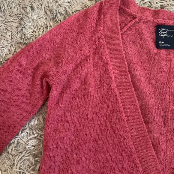 American Eagle Pink Sweater. Size M. - Picture 6 of 15
